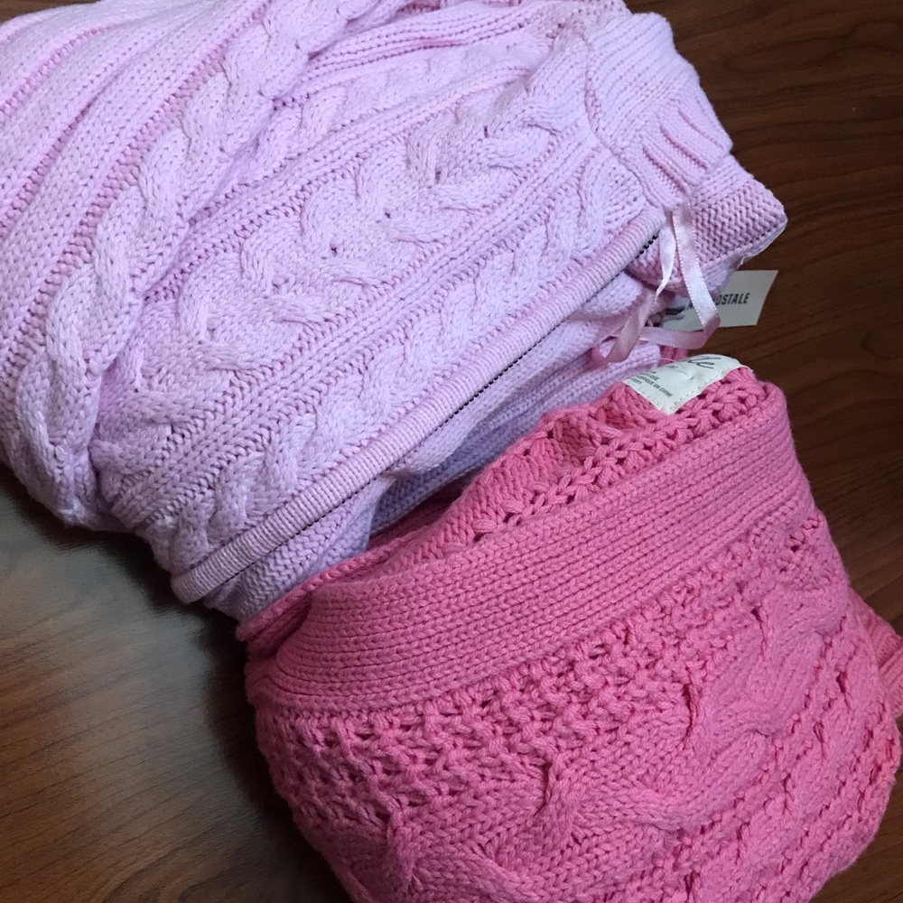 Lot of 2 Aeropostale knitted cardigan and jacket